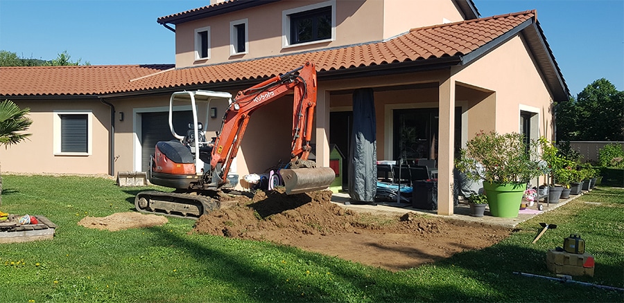 Préparation de sol pour installer une terrasse